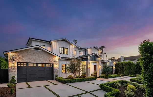 Modern Home Exterior