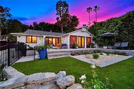 Modern Sherman Oaks Home